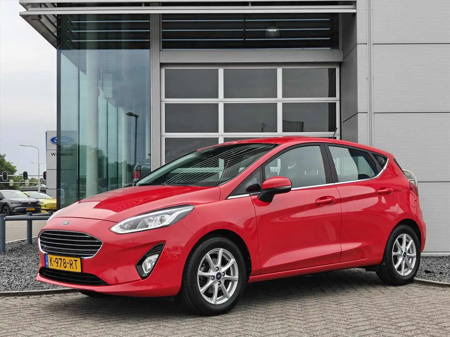 Ford Fiesta 1.0 EcoBoost 100pk 5dr Titanium | Navi by App | Cl Rood - 2