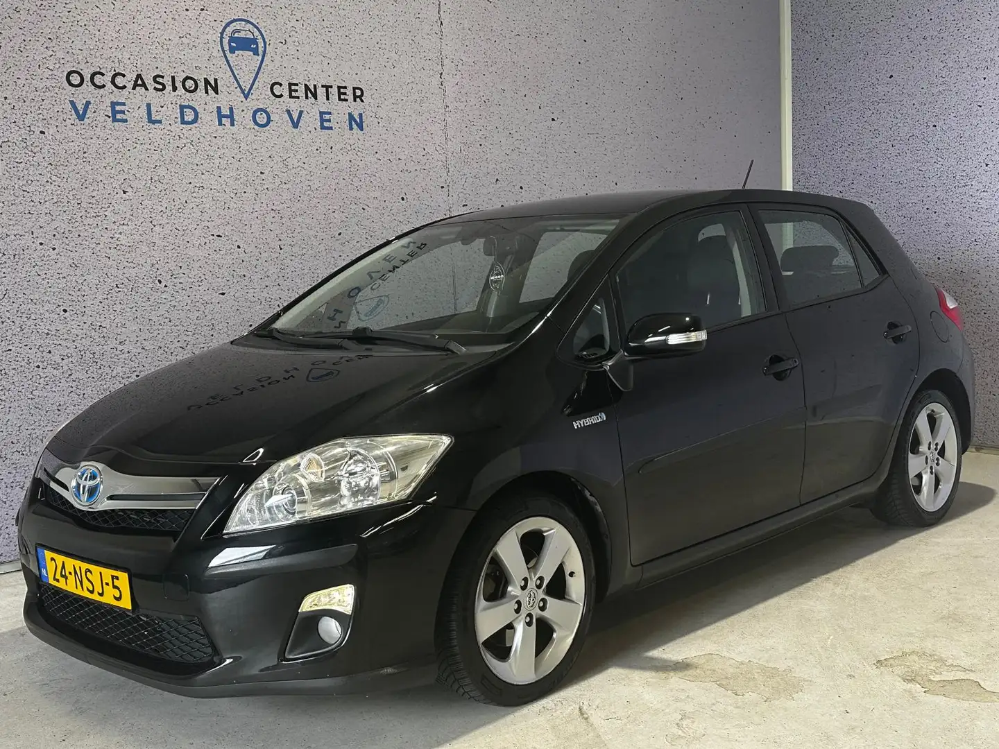 Toyota Auris 1.8 Full Hybrid Executive // PDC // LM'' // AIRCO Noir - 1