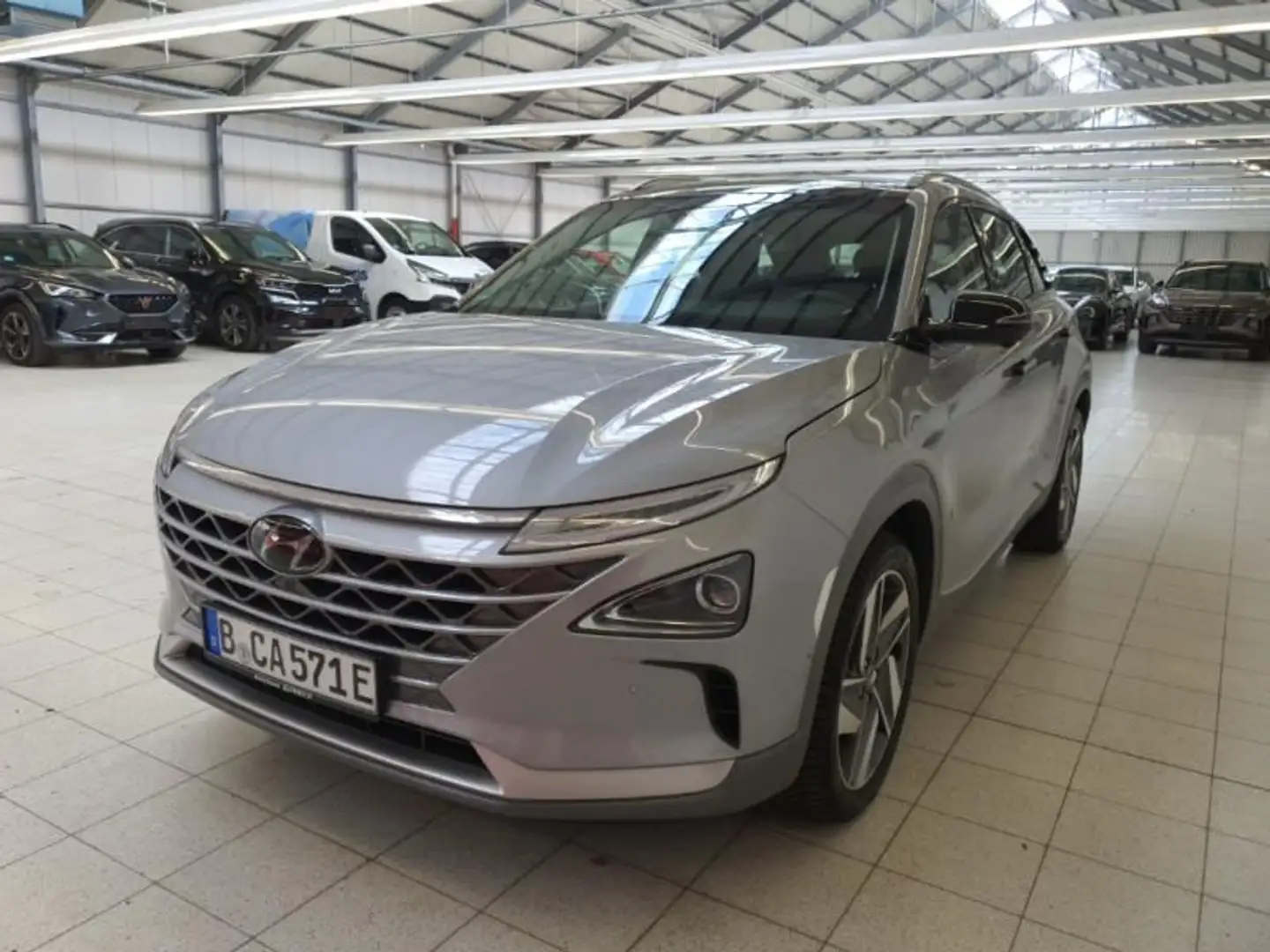 Hyundai NEXO 1.Hand/TÜV NEU 120 kW (163 PS), Automatik, Fron... Weiß - 2