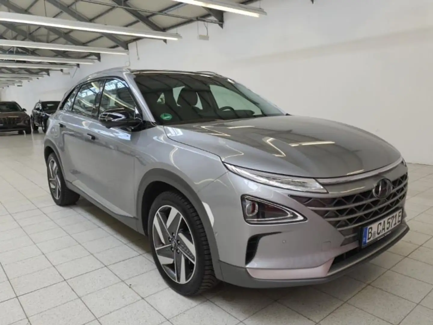 Hyundai NEXO 1.Hand/TÜV NEU 120 kW (163 PS), Automatik, Fron... Weiß - 1