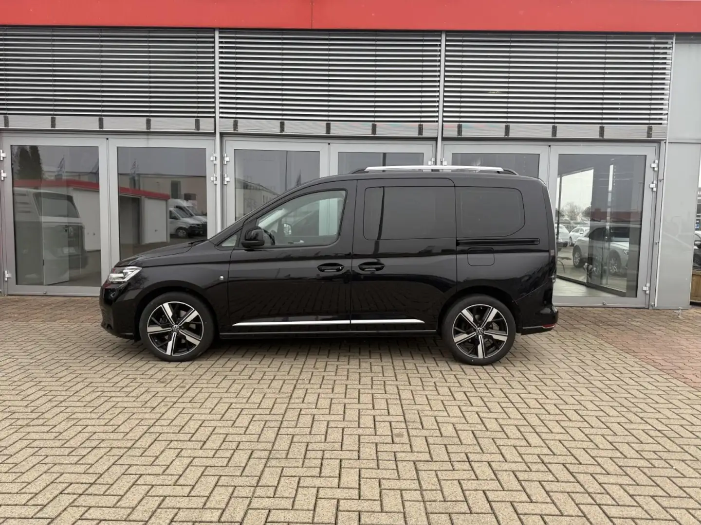 Volkswagen Caddy Style 2.0 TDI DSG STHZ, KAMERA, LED,TOTW Klima Schwarz - 2