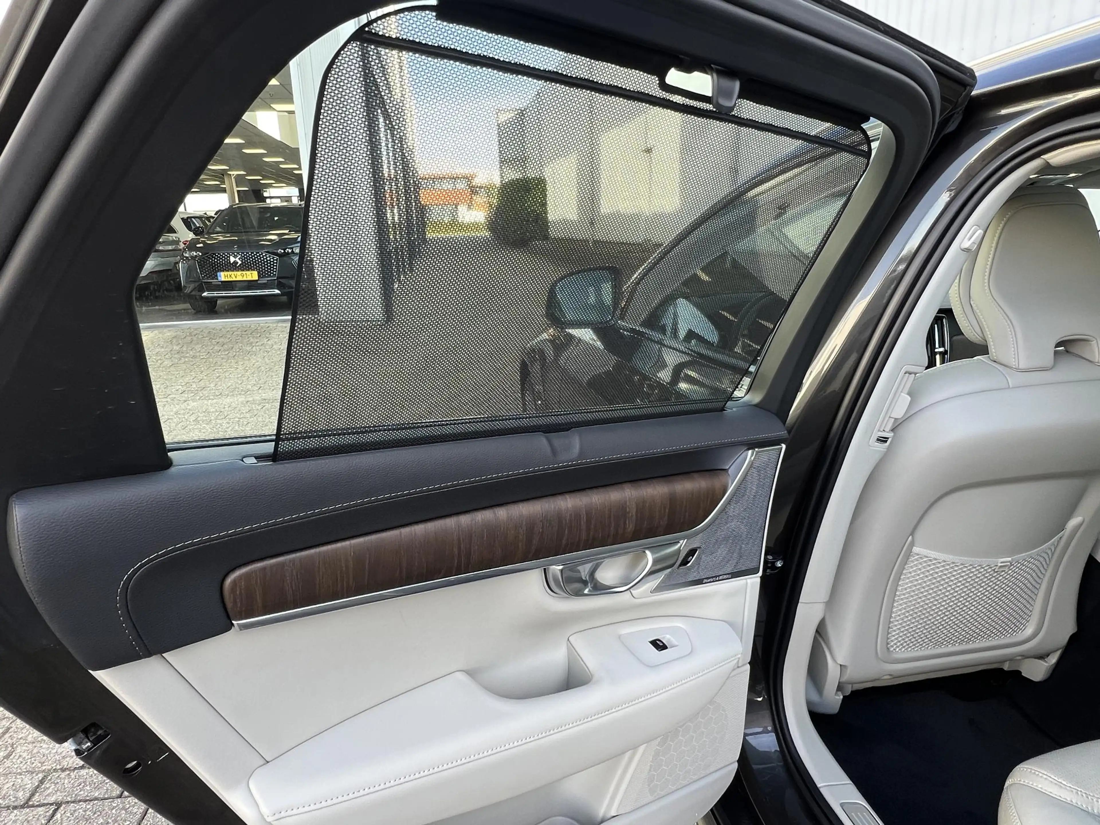 Volvo V90 Cross Country 2.0 B5 AWD Pro Bowers&Wilkins / Panoramadak / 21" — photo 28