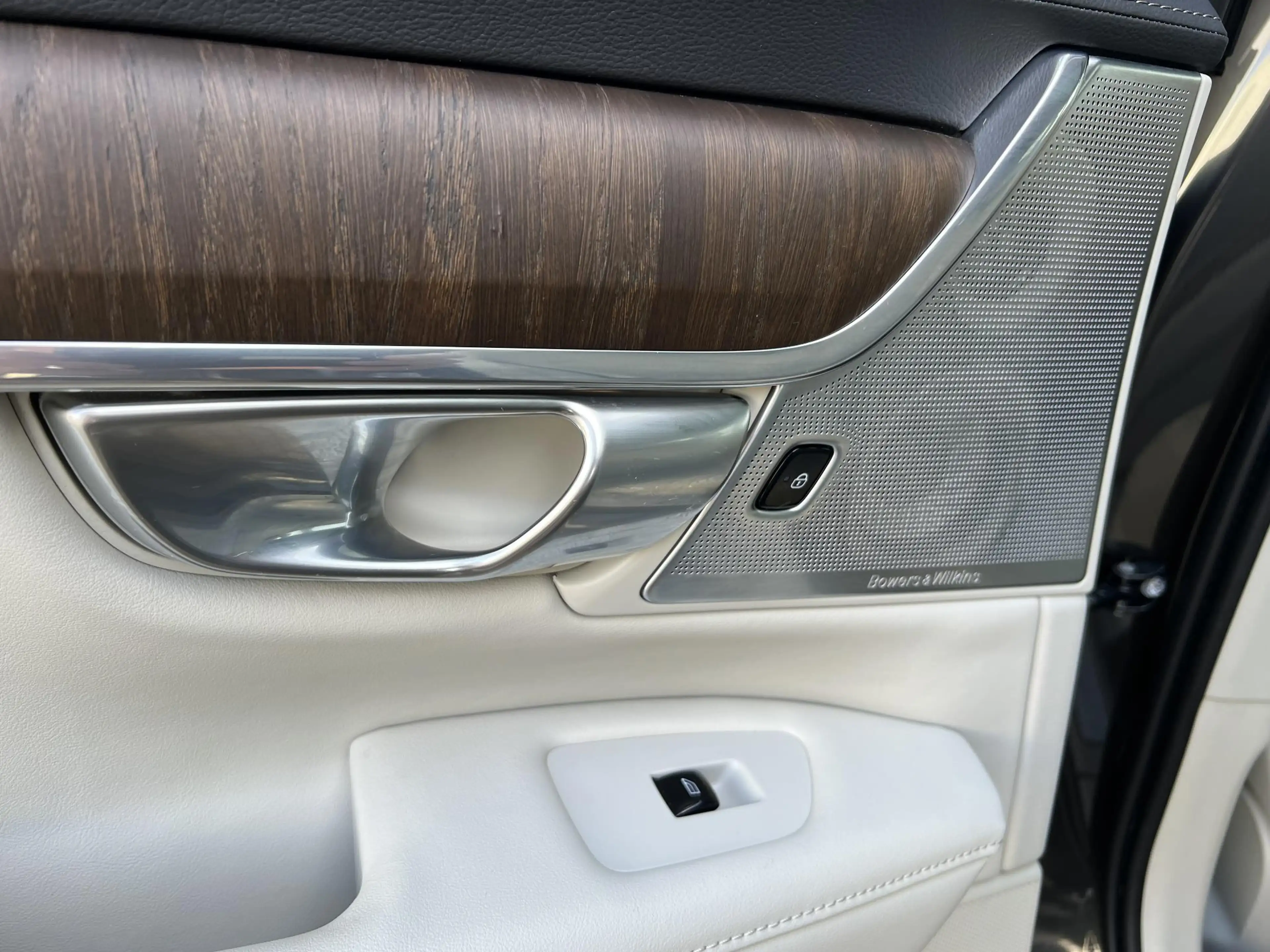Volvo V90 Cross Country 2.0 B5 AWD Pro Bowers&Wilkins / Panoramadak / 21" — photo 29