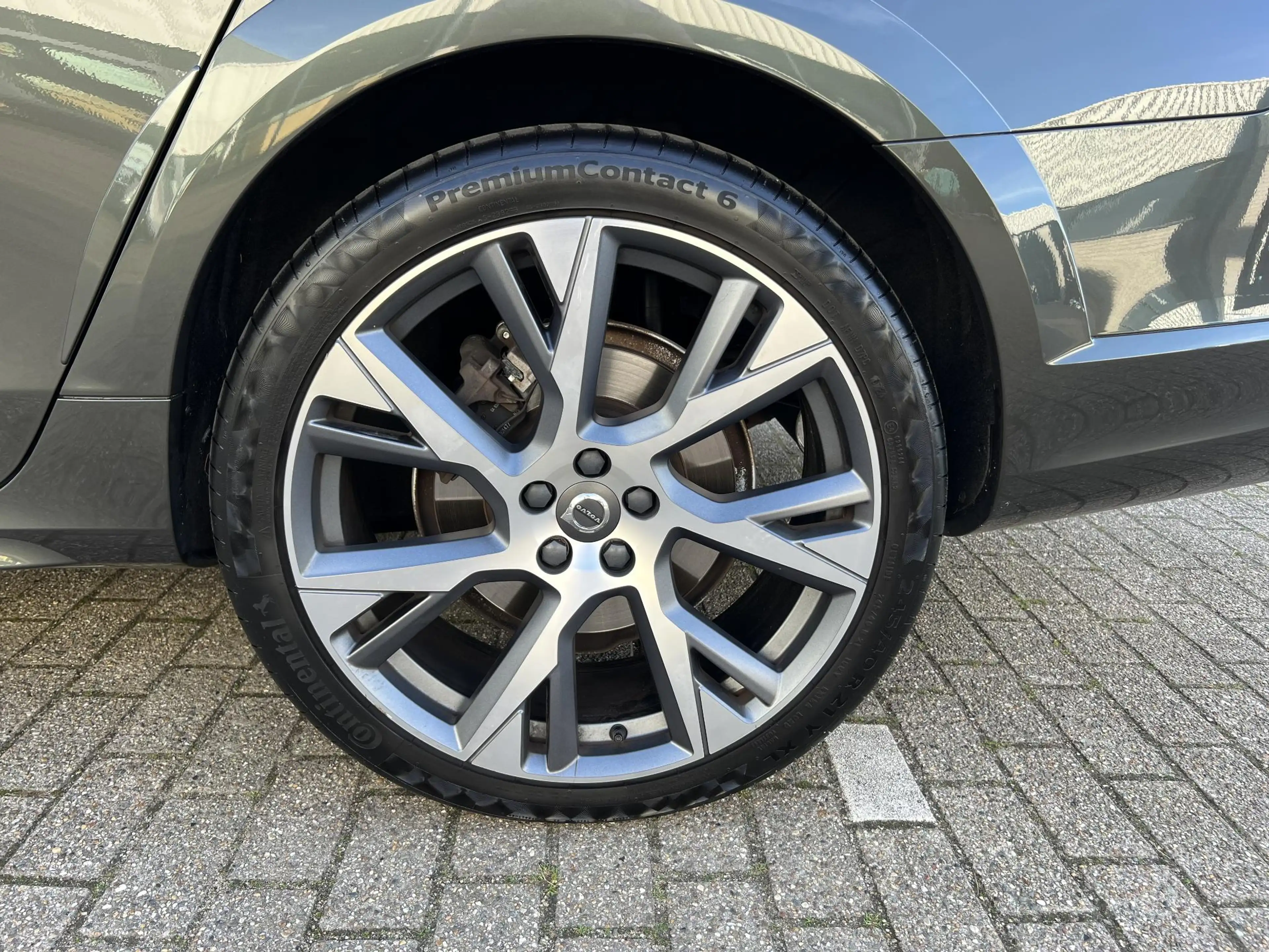 Volvo V90 Cross Country 2.0 B5 AWD Pro Bowers&Wilkins / Panoramadak / 21" — photo 24
