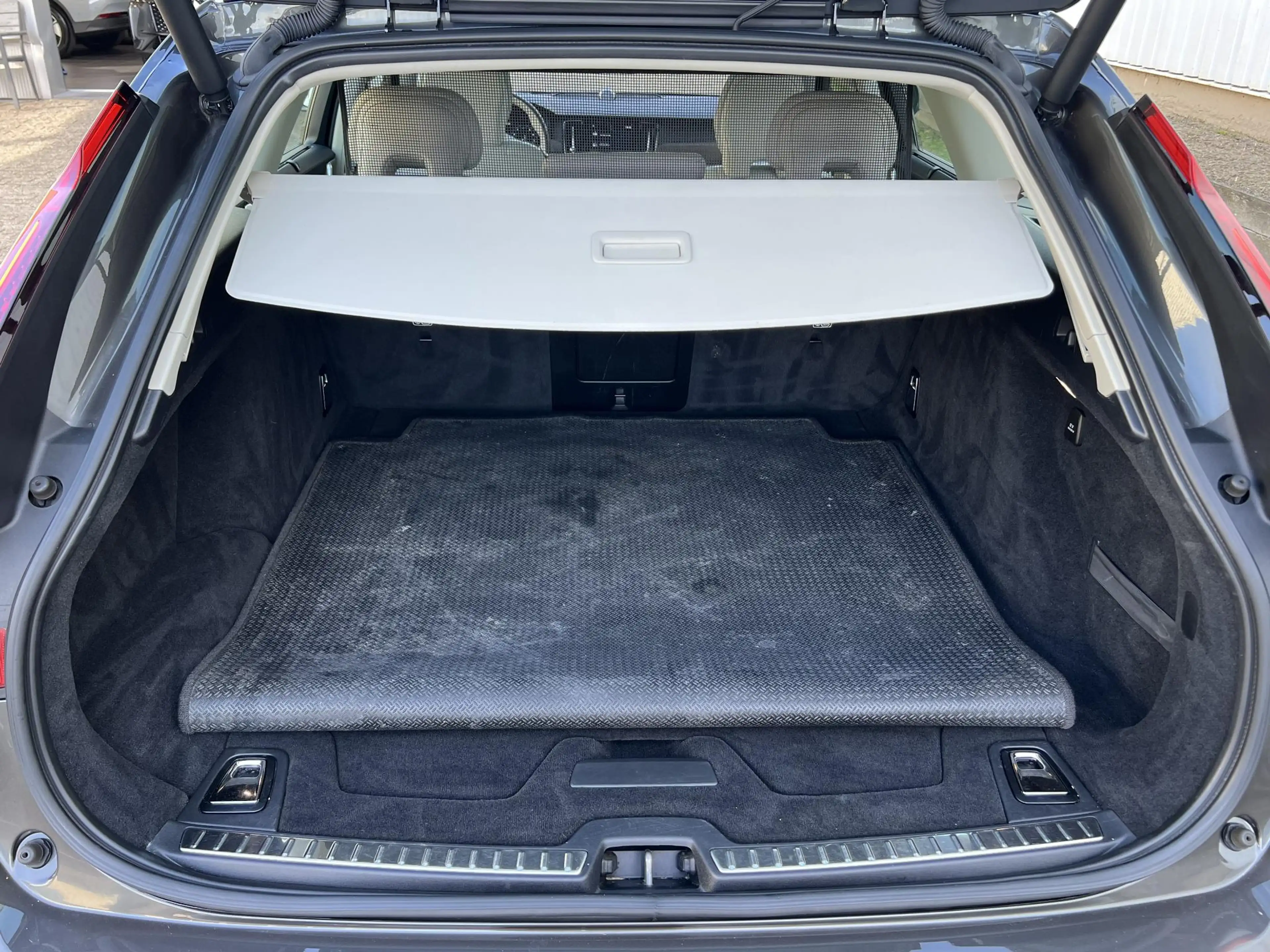 Volvo V90 Cross Country 2.0 B5 AWD Pro Bowers&Wilkins / Panoramadak / 21" — photo 22