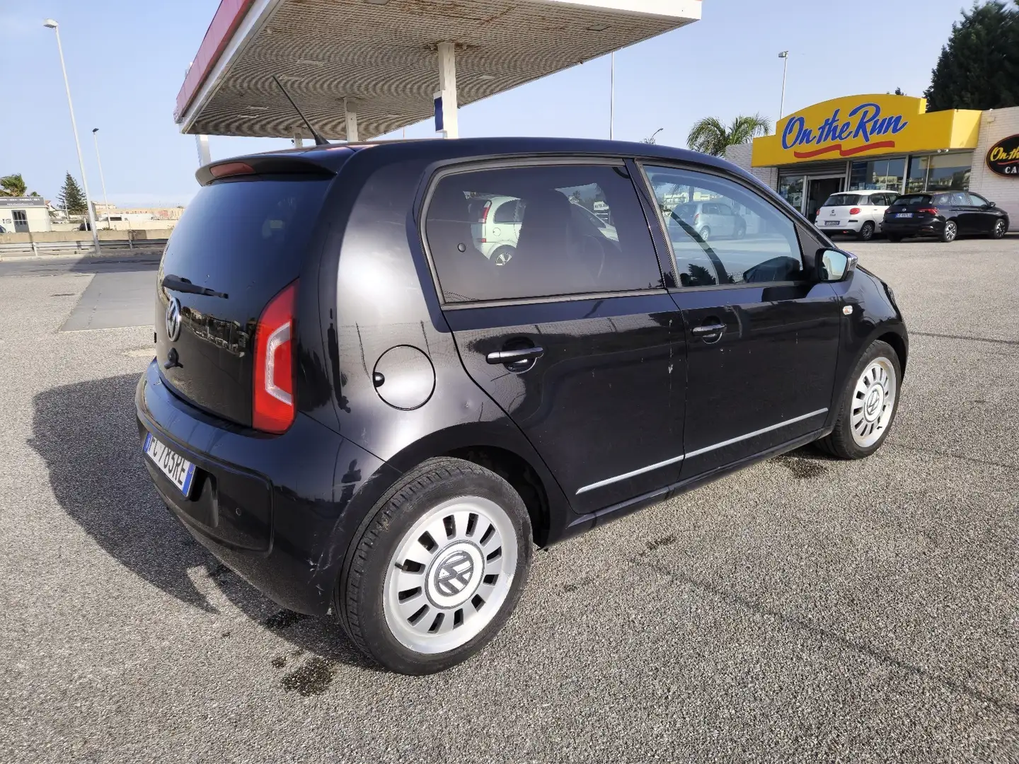 Volkswagen up! 5p 1.0 High 75cv - 2
