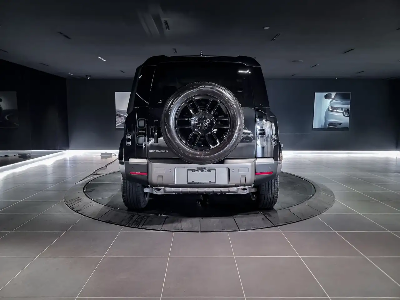 Land Rover Defender снимка Land Rover Defender