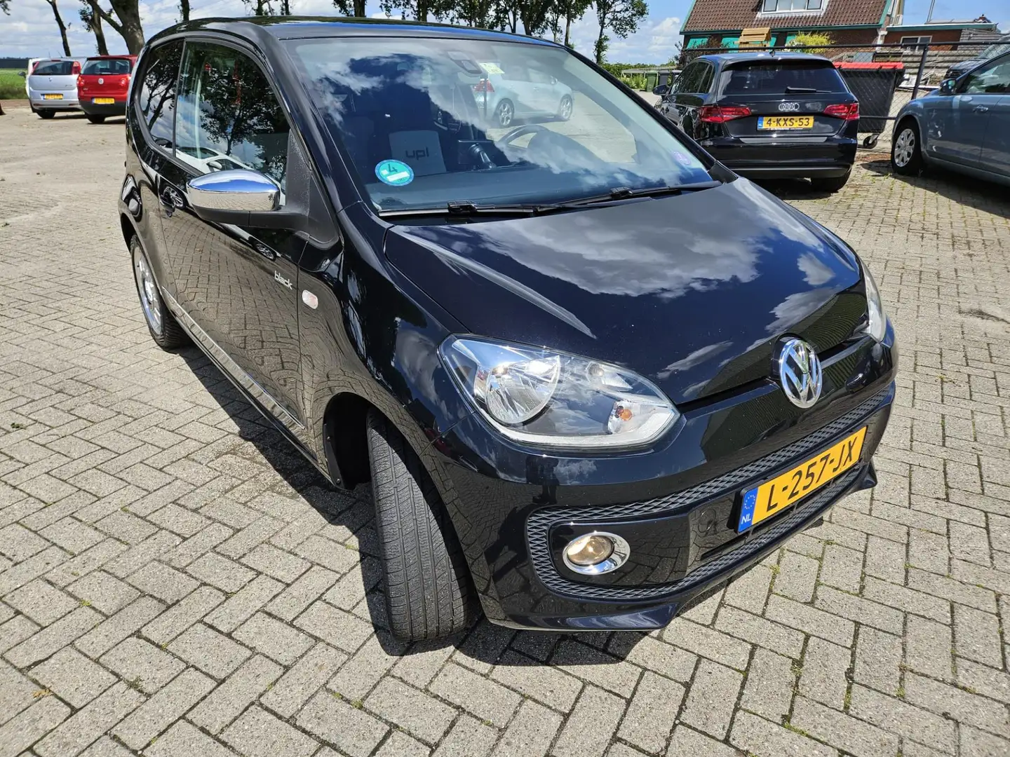 Volkswagen up! 1.0 high up! 2012. Airco/Navigatie/Cruise/Stoelver Noir - 2