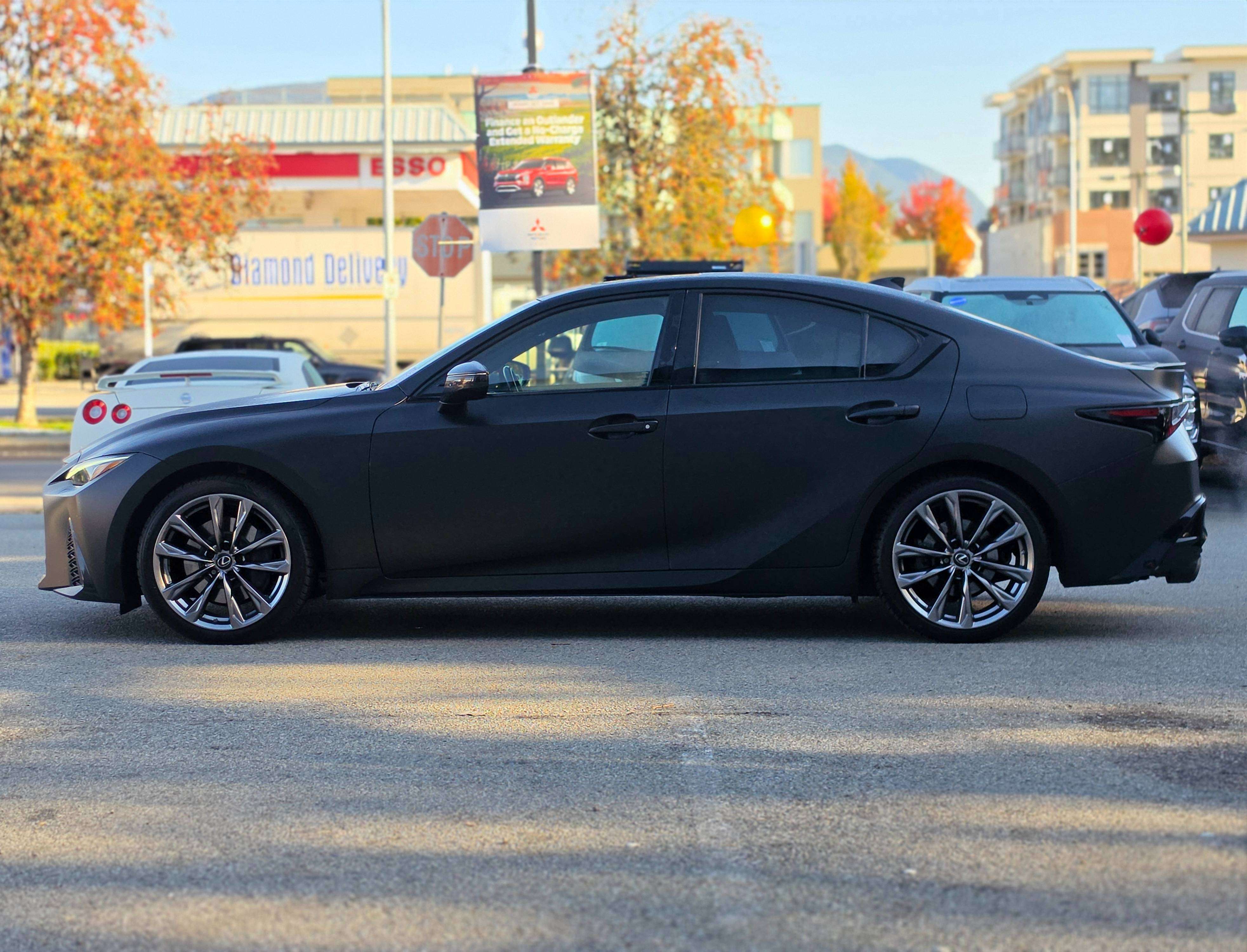 2021 Lexus IS Sedan