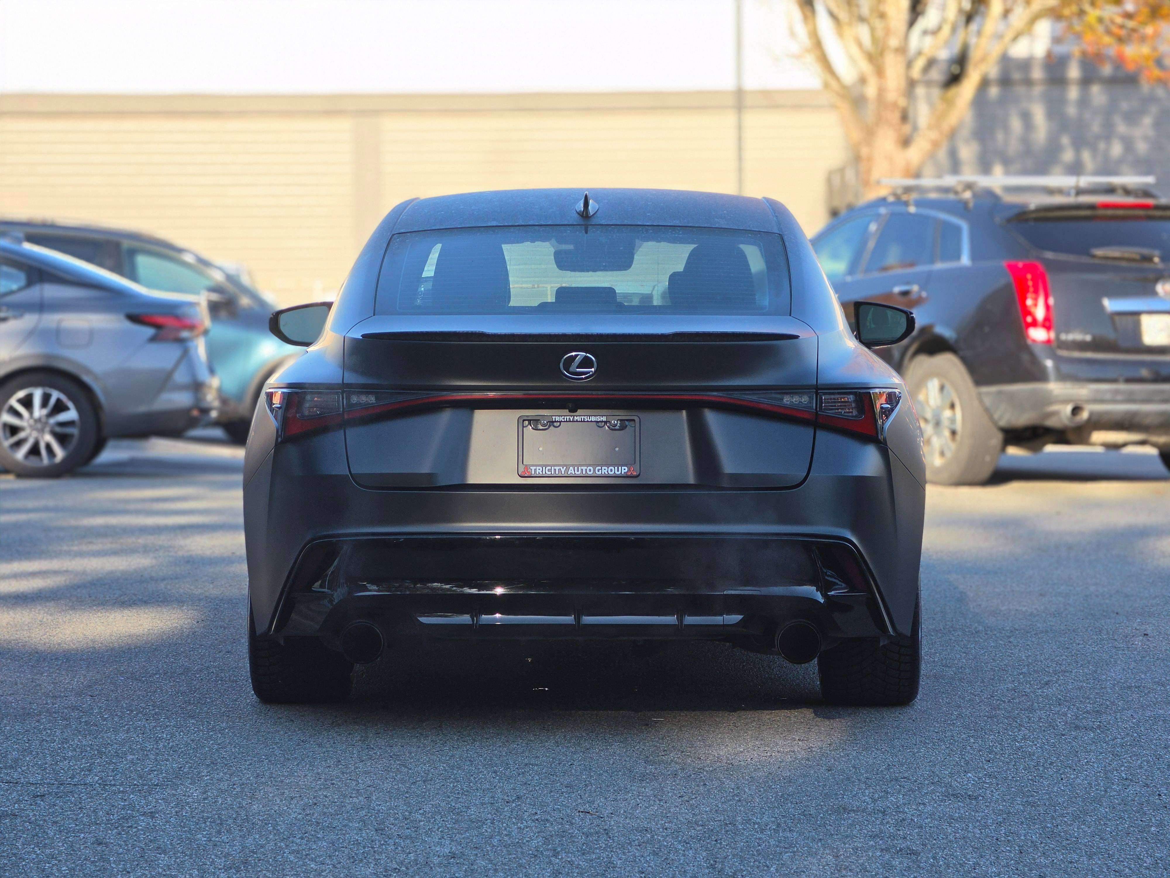 2021 Lexus IS Sedan