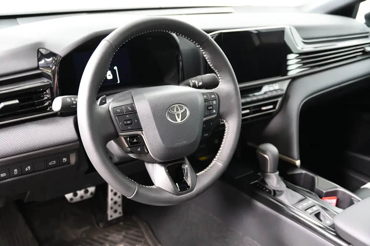 Toyota Camry снимка Toyota Camry