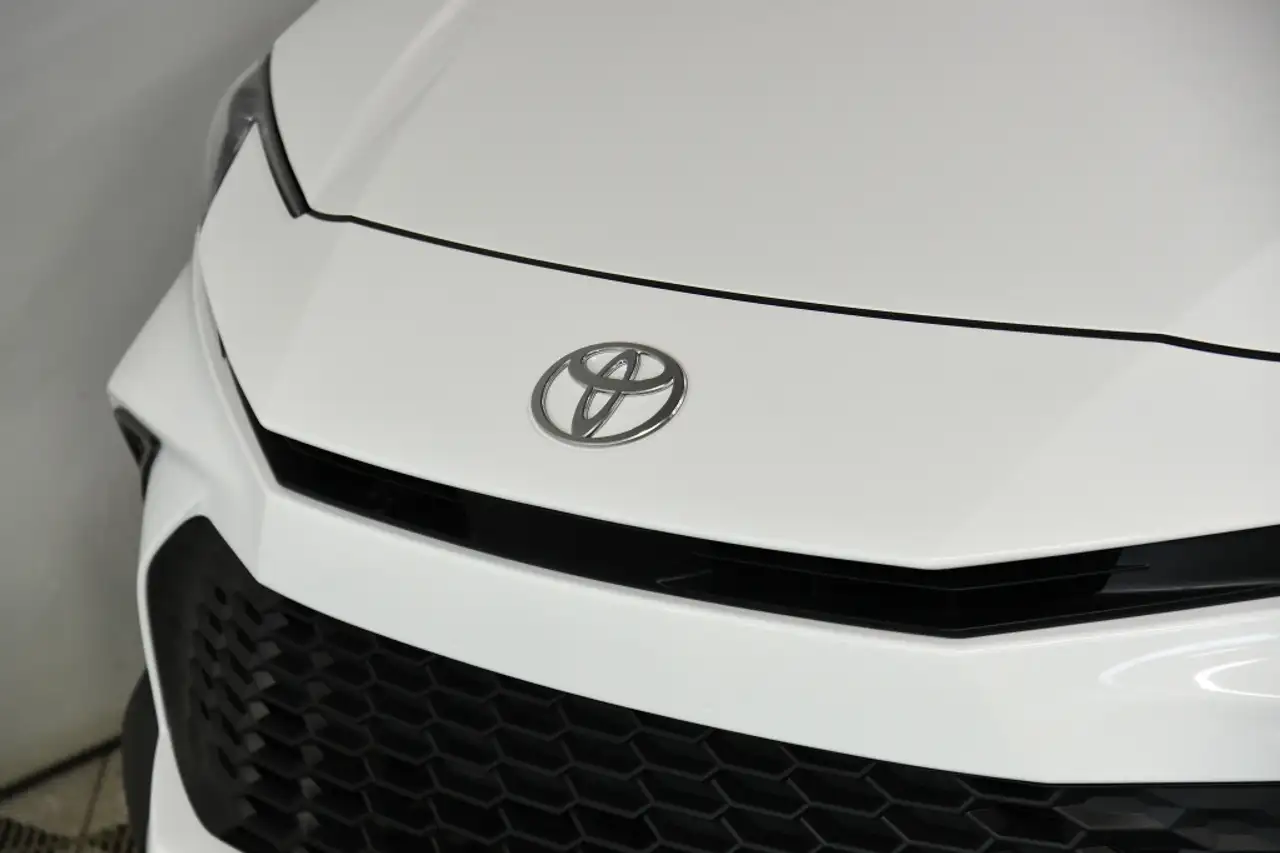 Toyota Camry снимка Toyota Camry