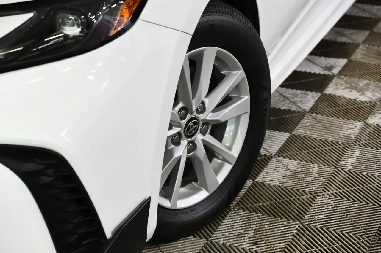 Toyota Camry снимка Toyota Camry