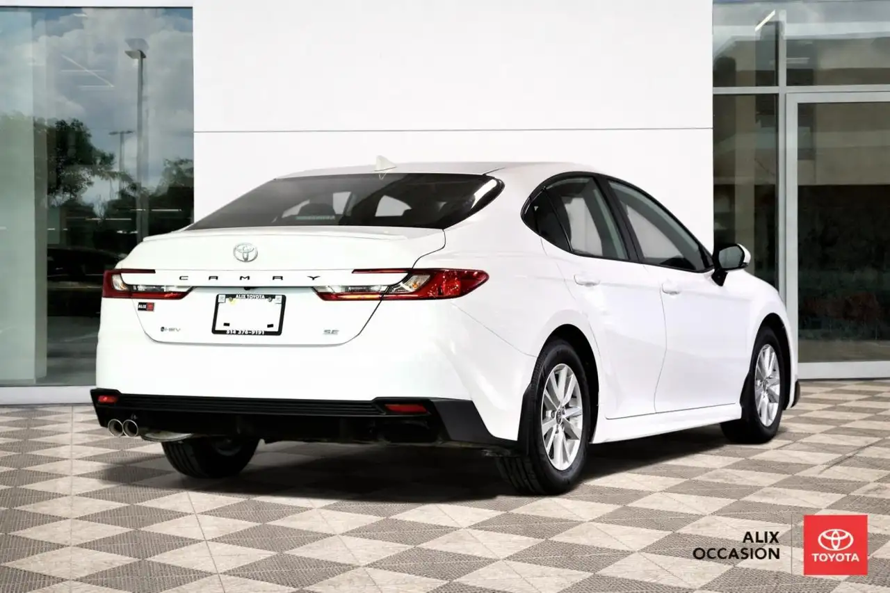 Toyota Camry снимка Toyota Camry