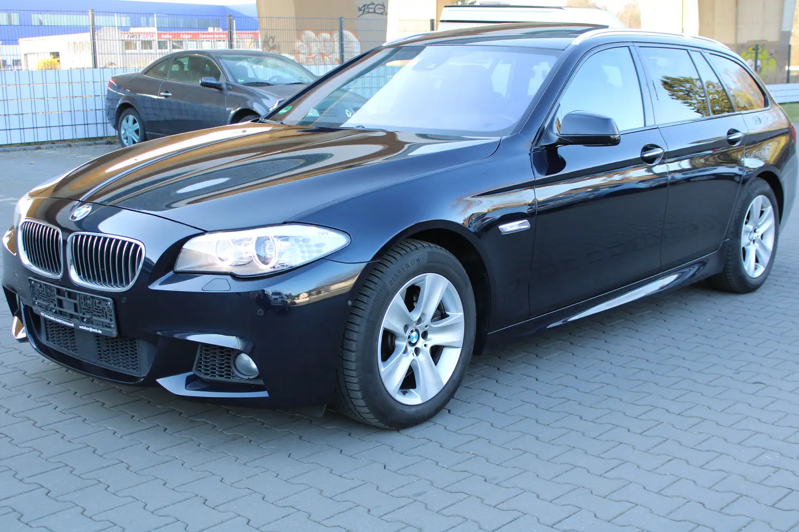 BMW 535 d xDrive M Sport-Paket Austauschmotor(100tkm) Noir - 2