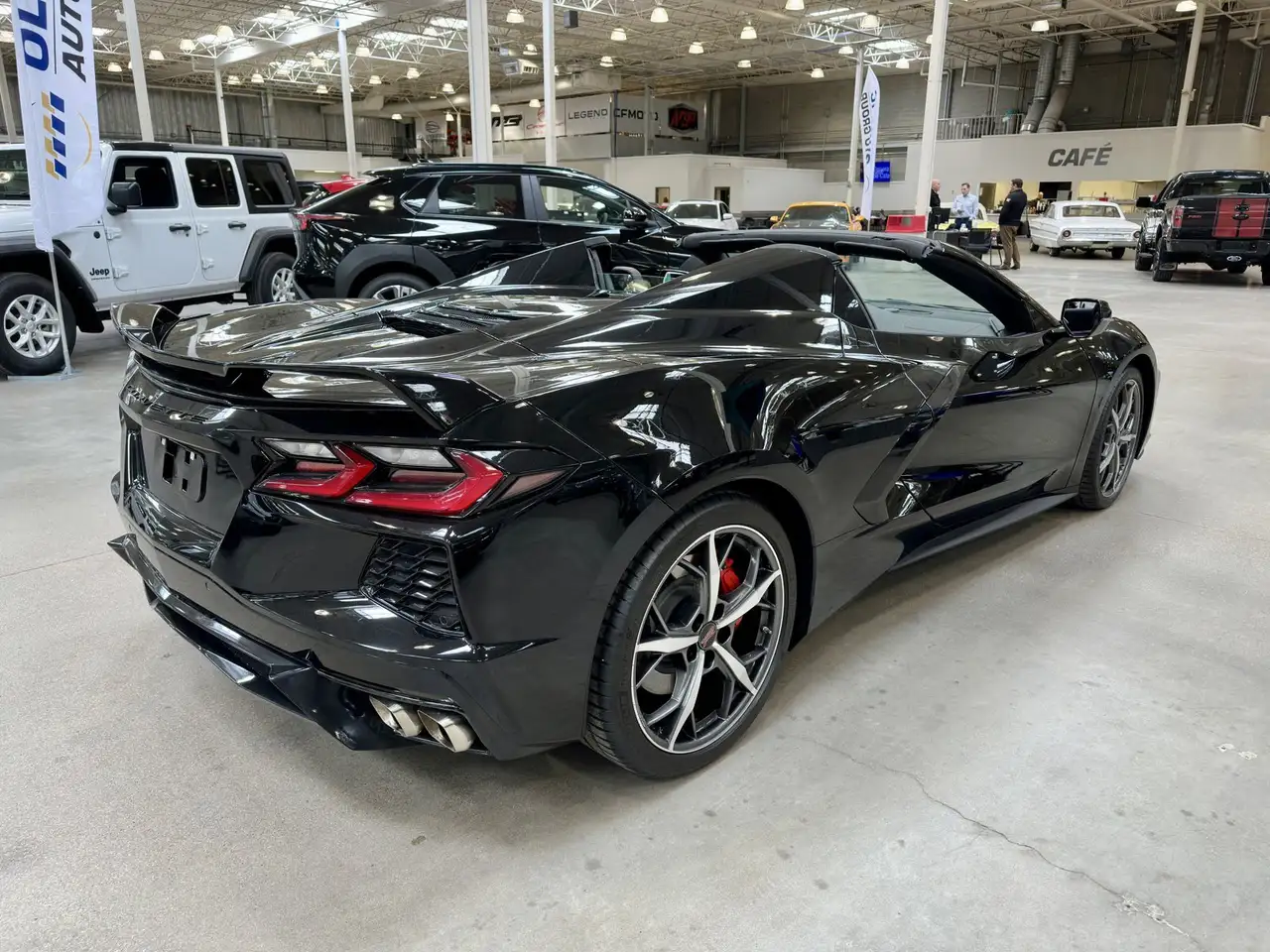 Chevrolet Corvette снимка Chevrolet Corvette