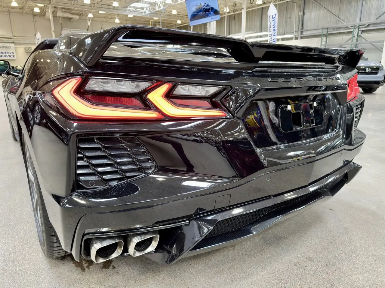 Chevrolet Corvette снимка Chevrolet Corvette