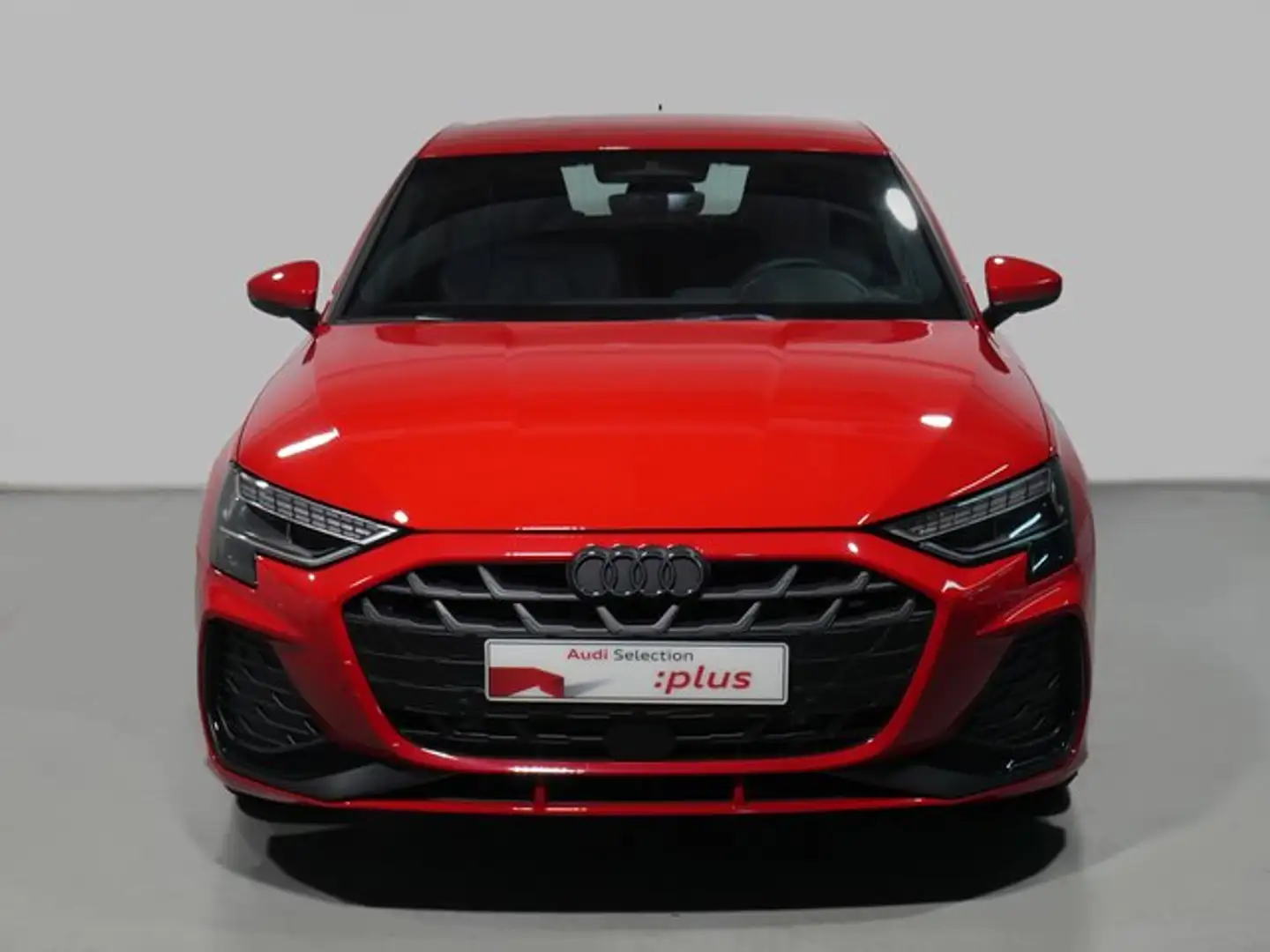 Audi A3 Sportback TFSI e Genuine S tronic 150kW Rojo - 2