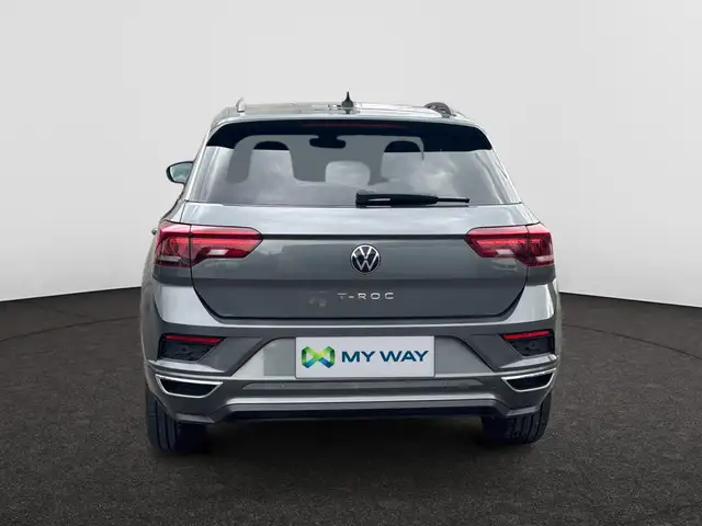 Volkswagen T-Roc view 6