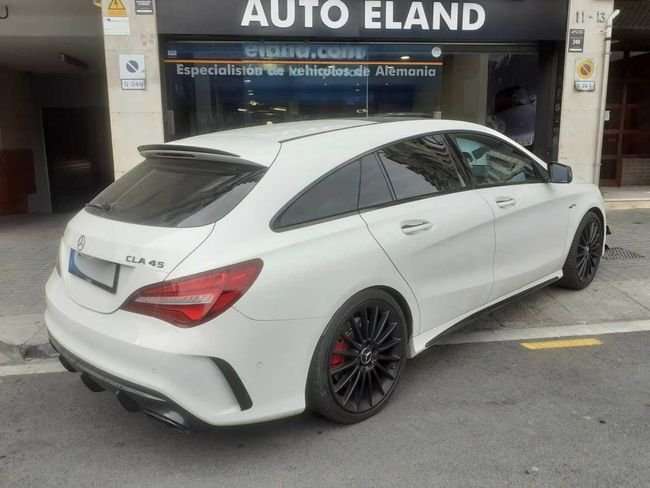 Mercedes-Benz CLA 45 AMG - foto 1
