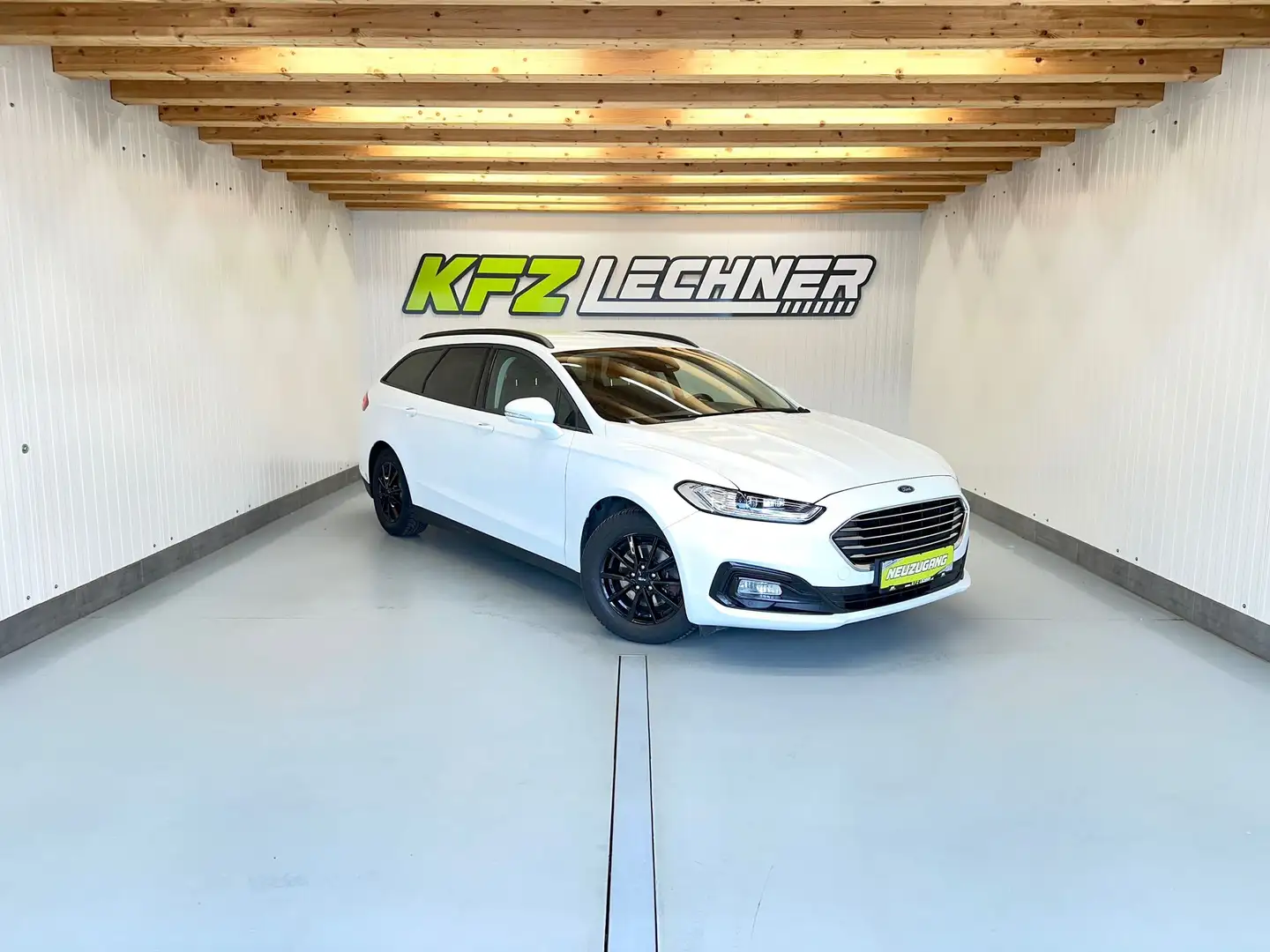 Ford Mondeo Turnier 2.0 EcoBl. Aut. "SITZH*AHK*NAVI*R-KAM" Weiß - 1