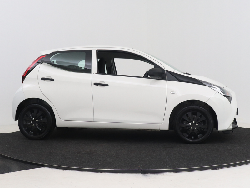 Toyota Aygo 1.0 VVT-i x-fun | Dealer onderhouden | Airco | Blu — photo 14