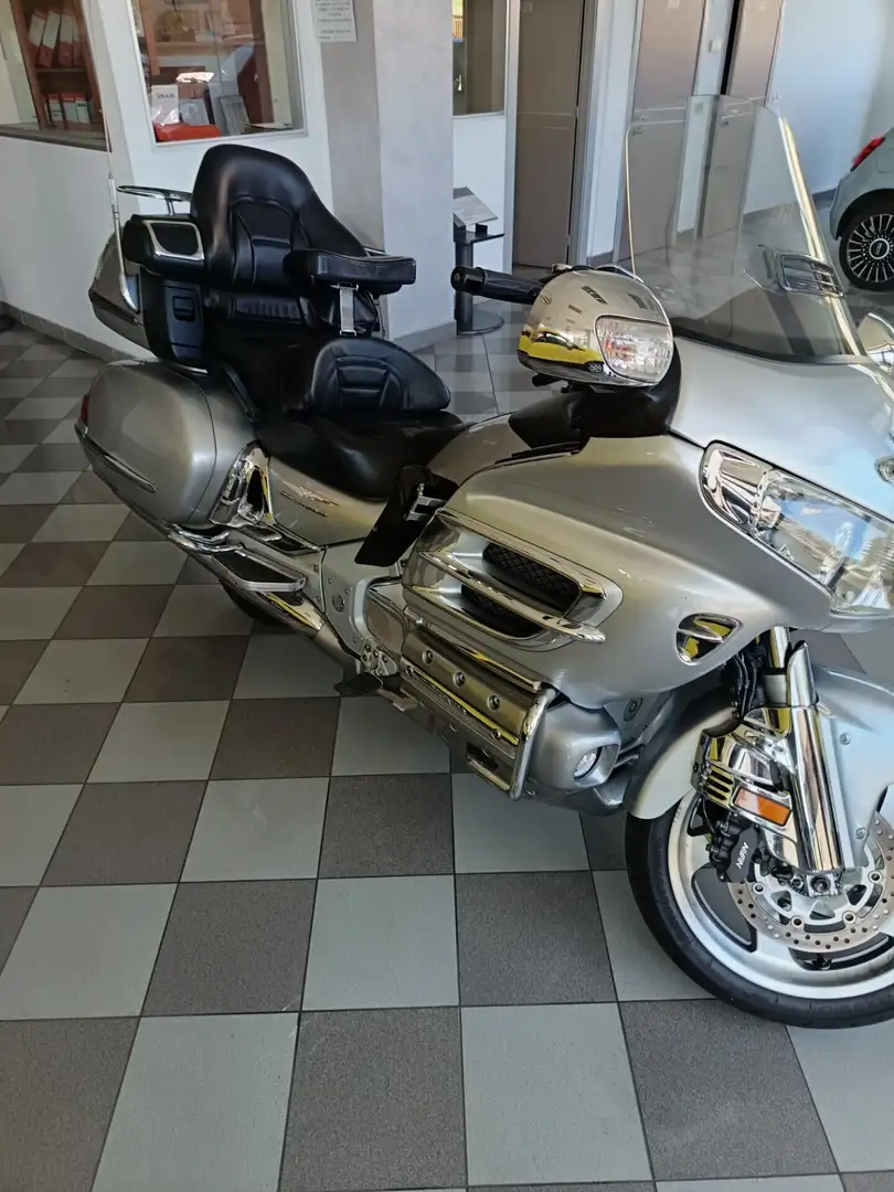 Honda GL 1800 Grigio - 2