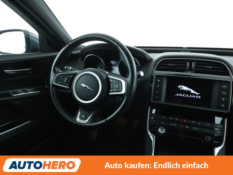 Jaguar XE 20d R-Sport Aut*NAVI*XENON*TEMPO*CAM*PDC*SHZ* — photo 13
