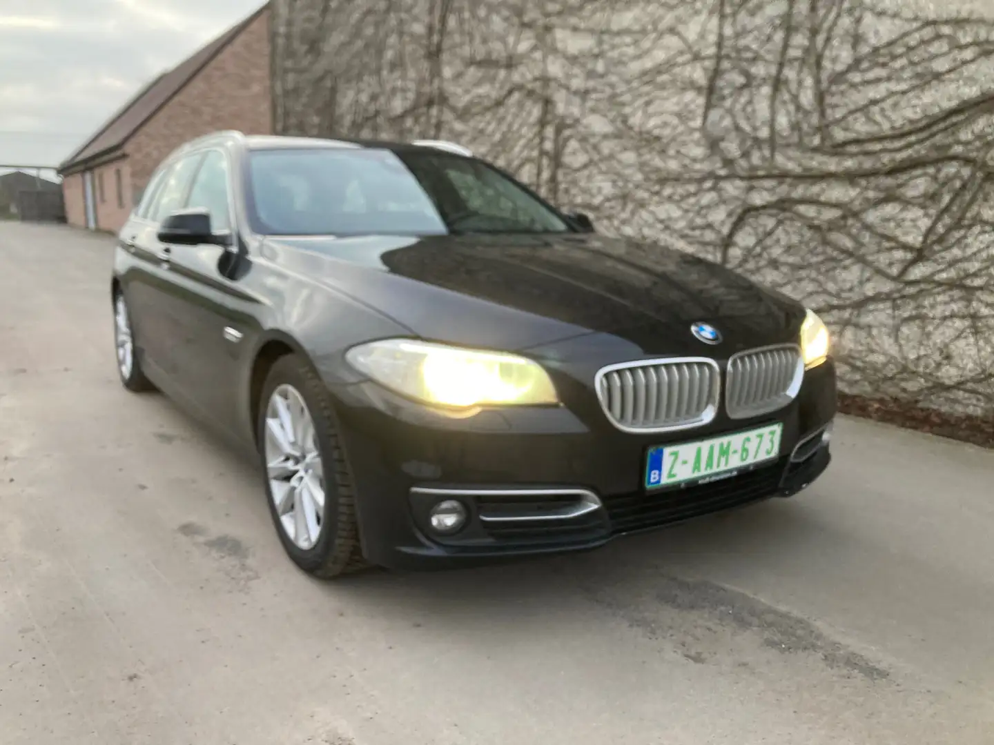 BMW 520 Touring 520i Start/Stop Zwart - 1