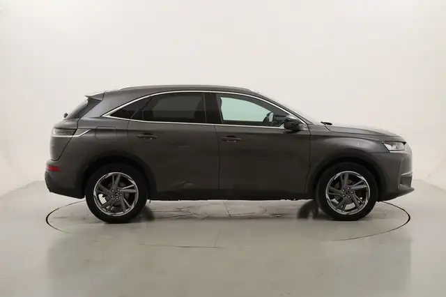 DS Automobiles DS 7 Crossback view 6