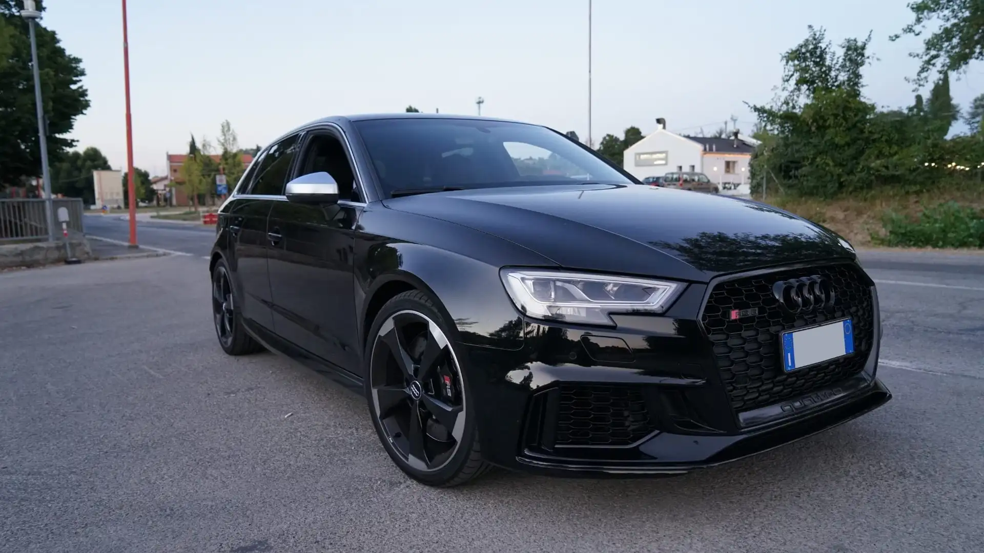 Audi RS3 Nero - 1