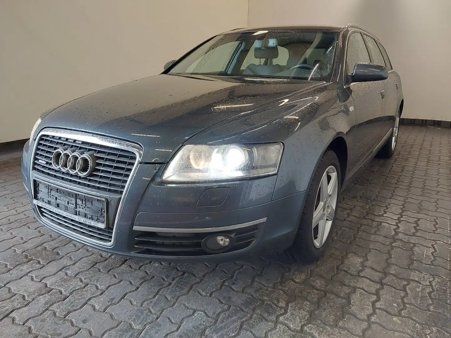 Audi A6 Avant 3,0 Quattro TDI DPF Blau - 1