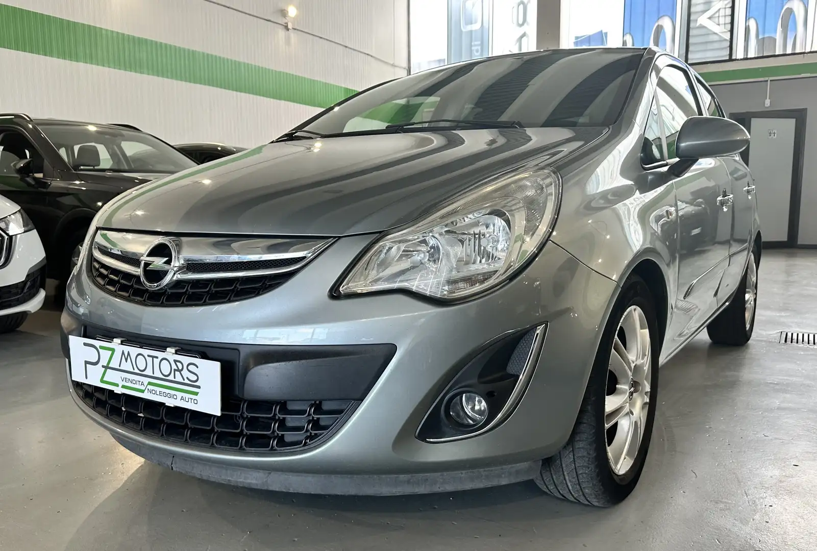 Opel Corsa Corsa IV 5p 1.2 Club Gpl-tech 85cv Grigio - 1