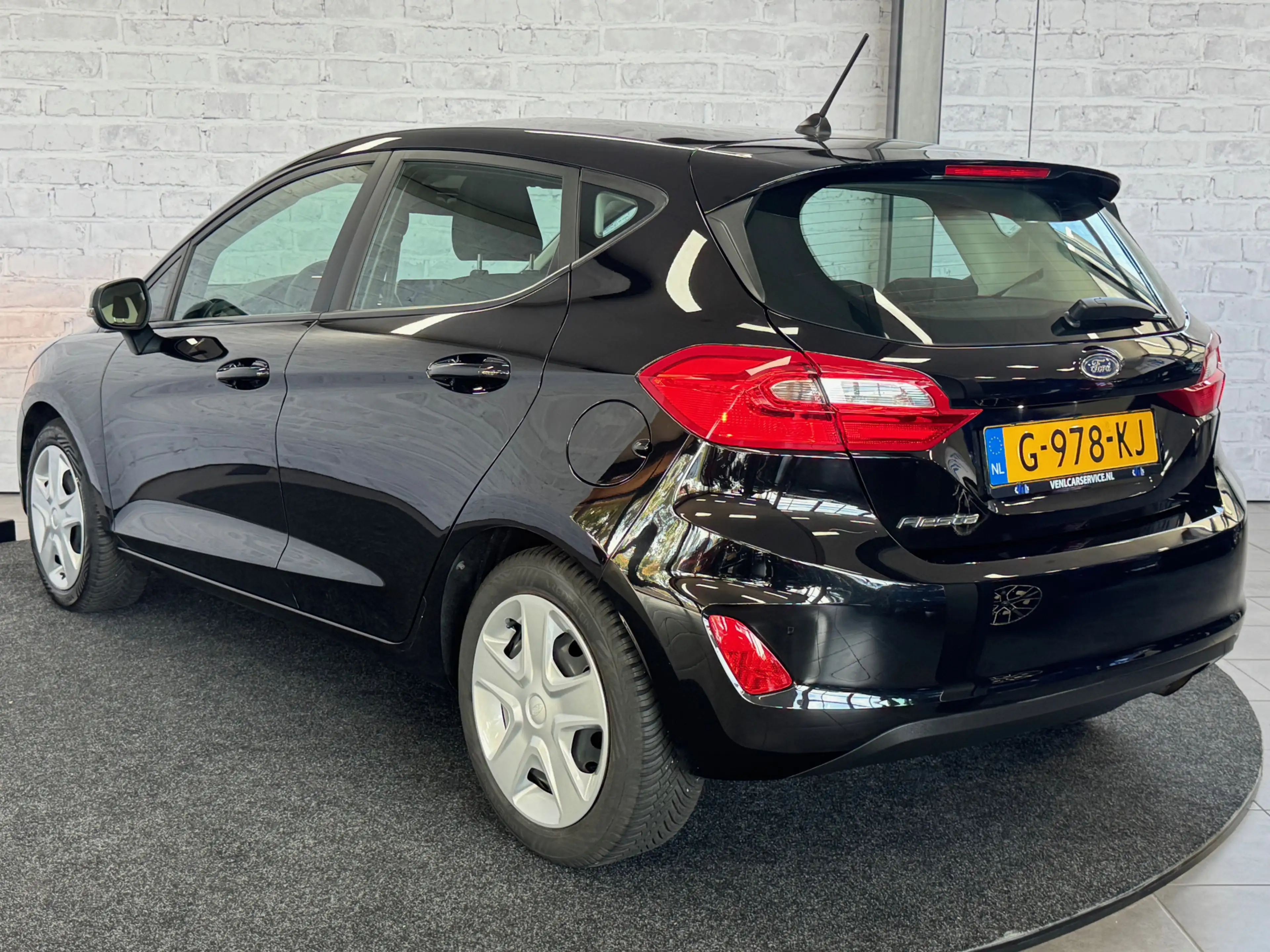Ford Fiesta 1.1 Trend Navigatie Airco — photo 2