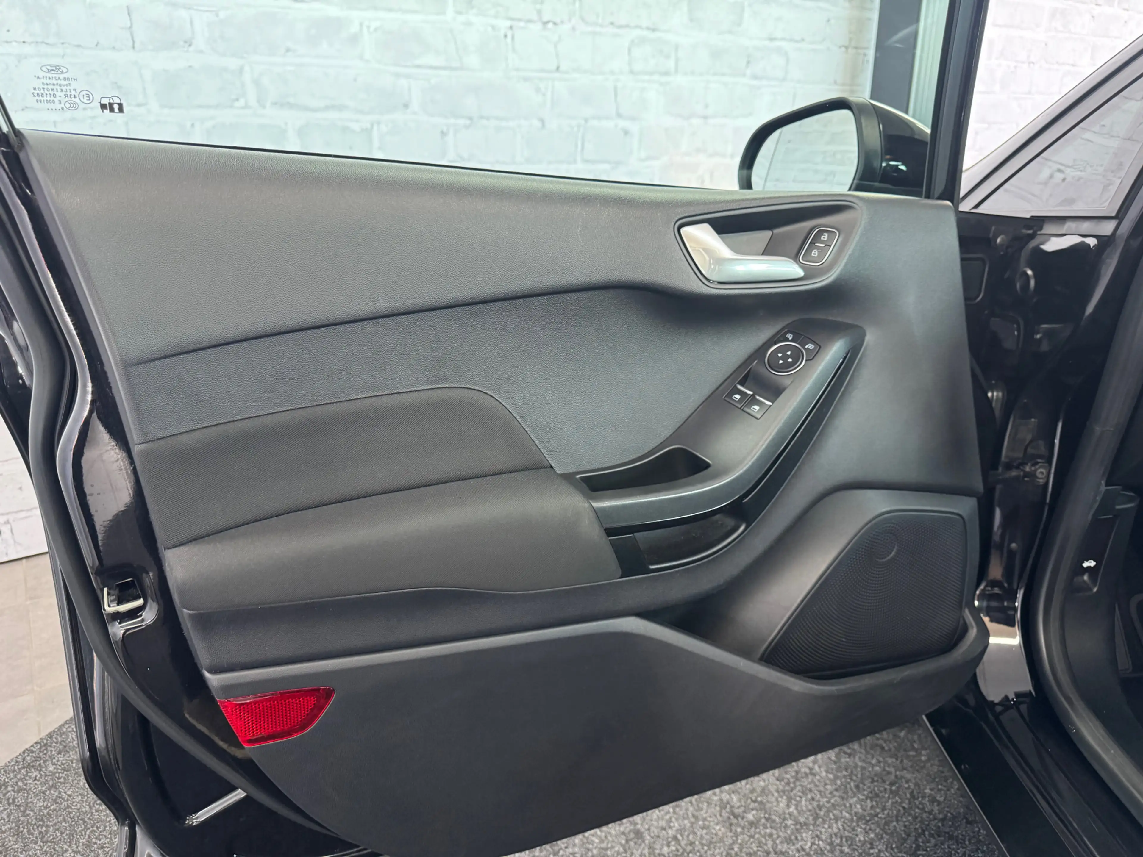 Ford Fiesta 1.1 Trend Navigatie Airco — photo 15