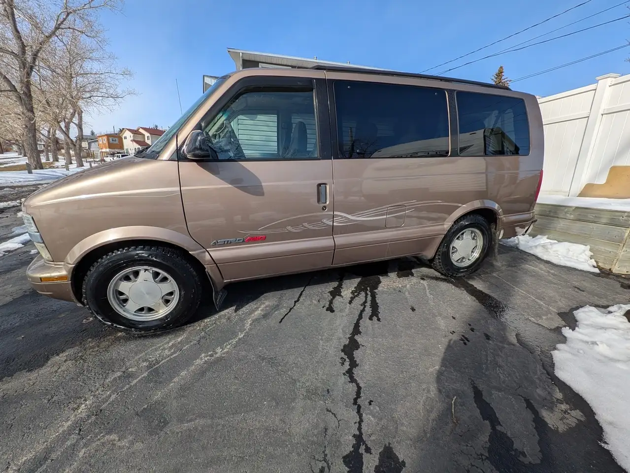 Chevrolet Astro снимка Chevrolet Astro