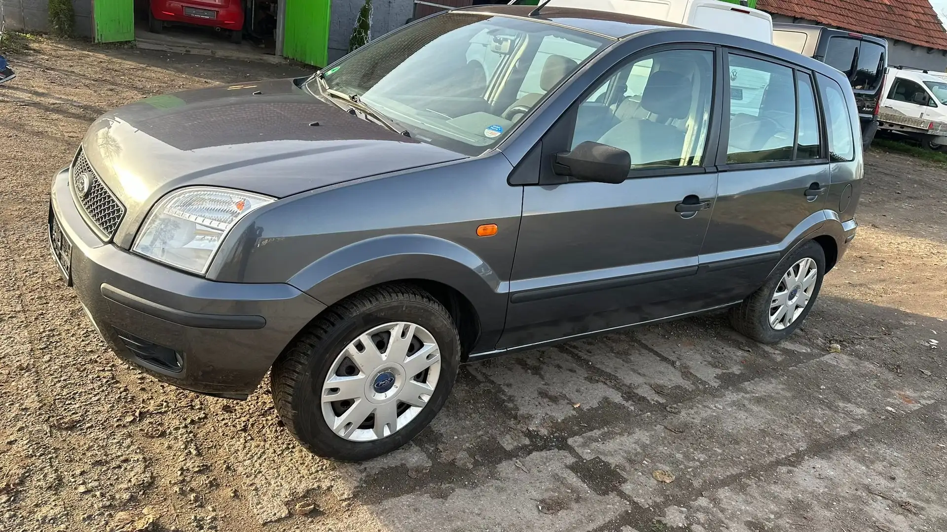 Ford Fusion Ambiente **HU/AU 07.2027** Grau - 2