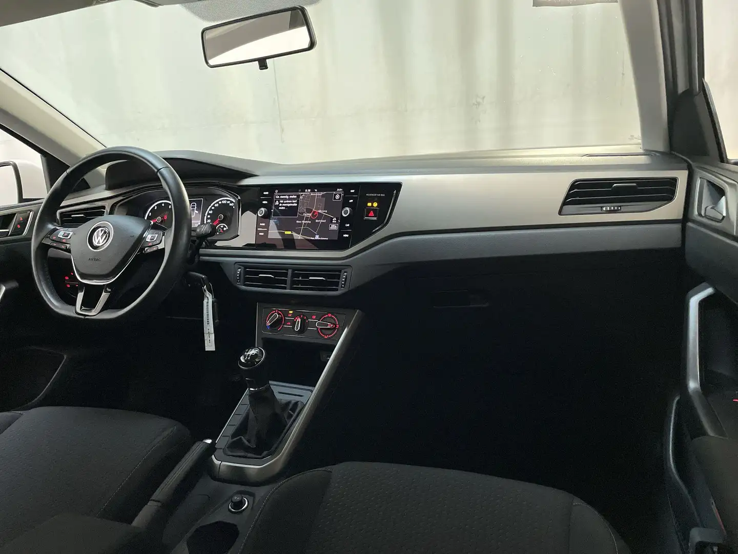 Volkswagen Polo 1.0 TSI Comfortline Navigatie Adaptive Cruise DAB+ Wit - 2
