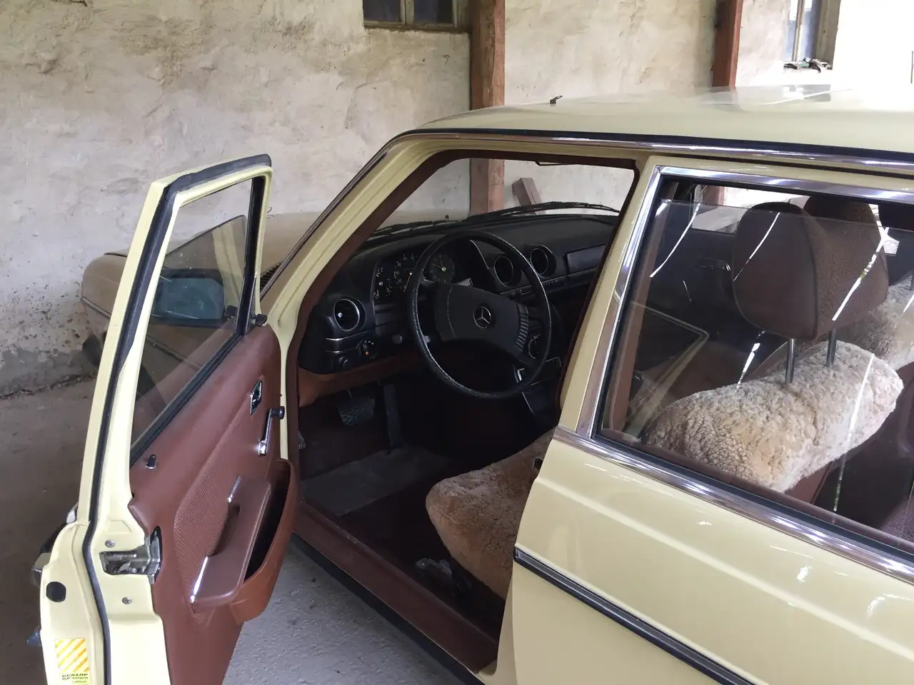 Mercedes-Benz 200, foto 5