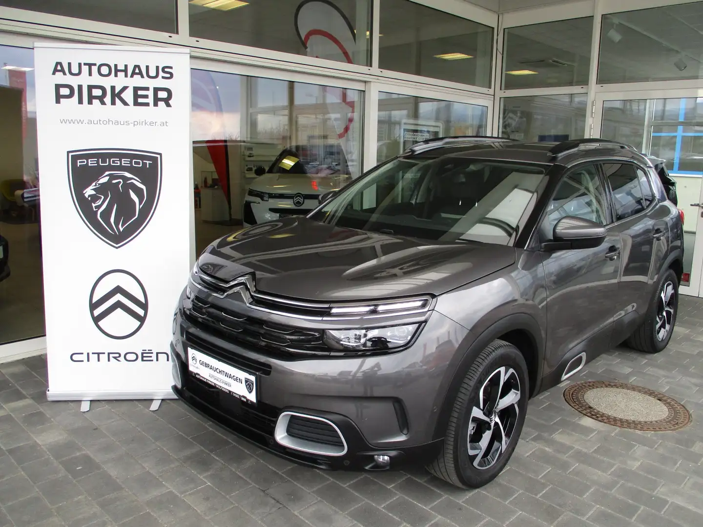 Citroen C5 Aircross PT 180 EAT8 Shine Grau - 1