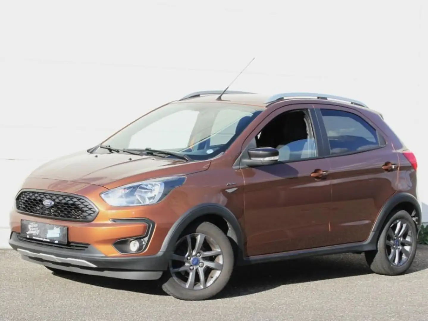 Ford Ka/Ka+ + 1.2 Ti-VCT Active Sitzheizung LM-Felgen PDC Bruin - 1