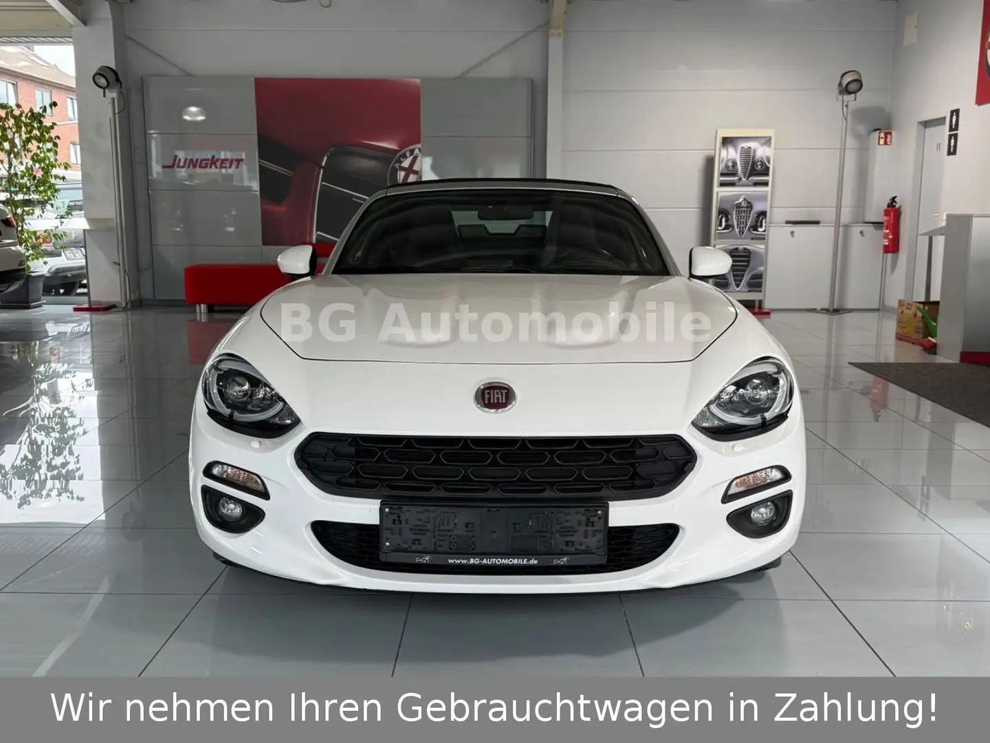 Fiat 124 Spider Lusso*1.Hand*Navi*Xenon*Cabrio* Weiß - 2
