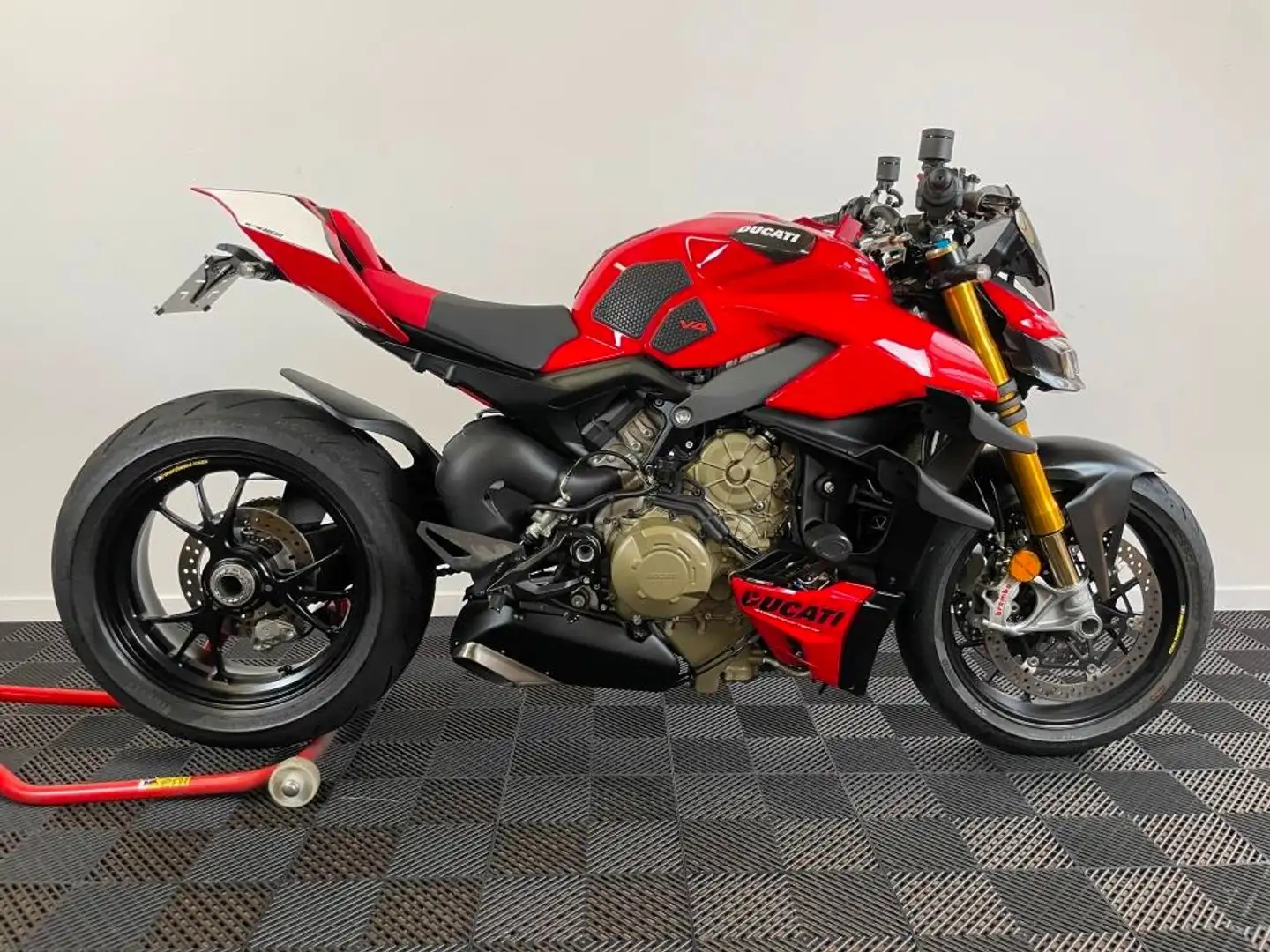 Ducati Streetfighter V4S + Tva Récupérable + RK Approved Rood - 1