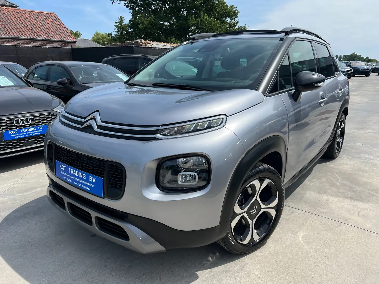 Citroen C3 Aircross 1.2i PURETECH NAVIGATIE OPENDAK CARPLAY PDC LED Grijs - 1