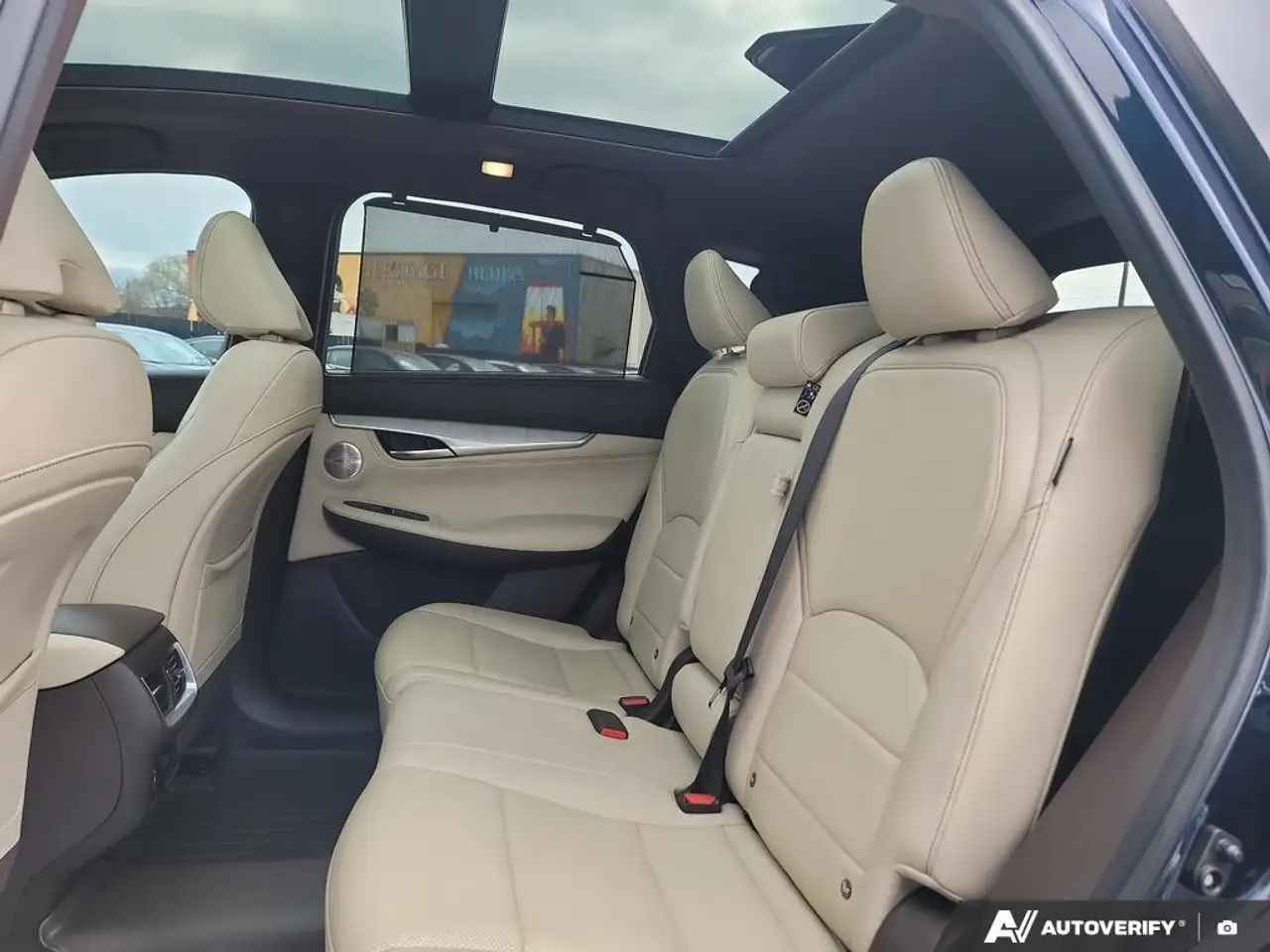 Infiniti QX50 снимка Infiniti QX50