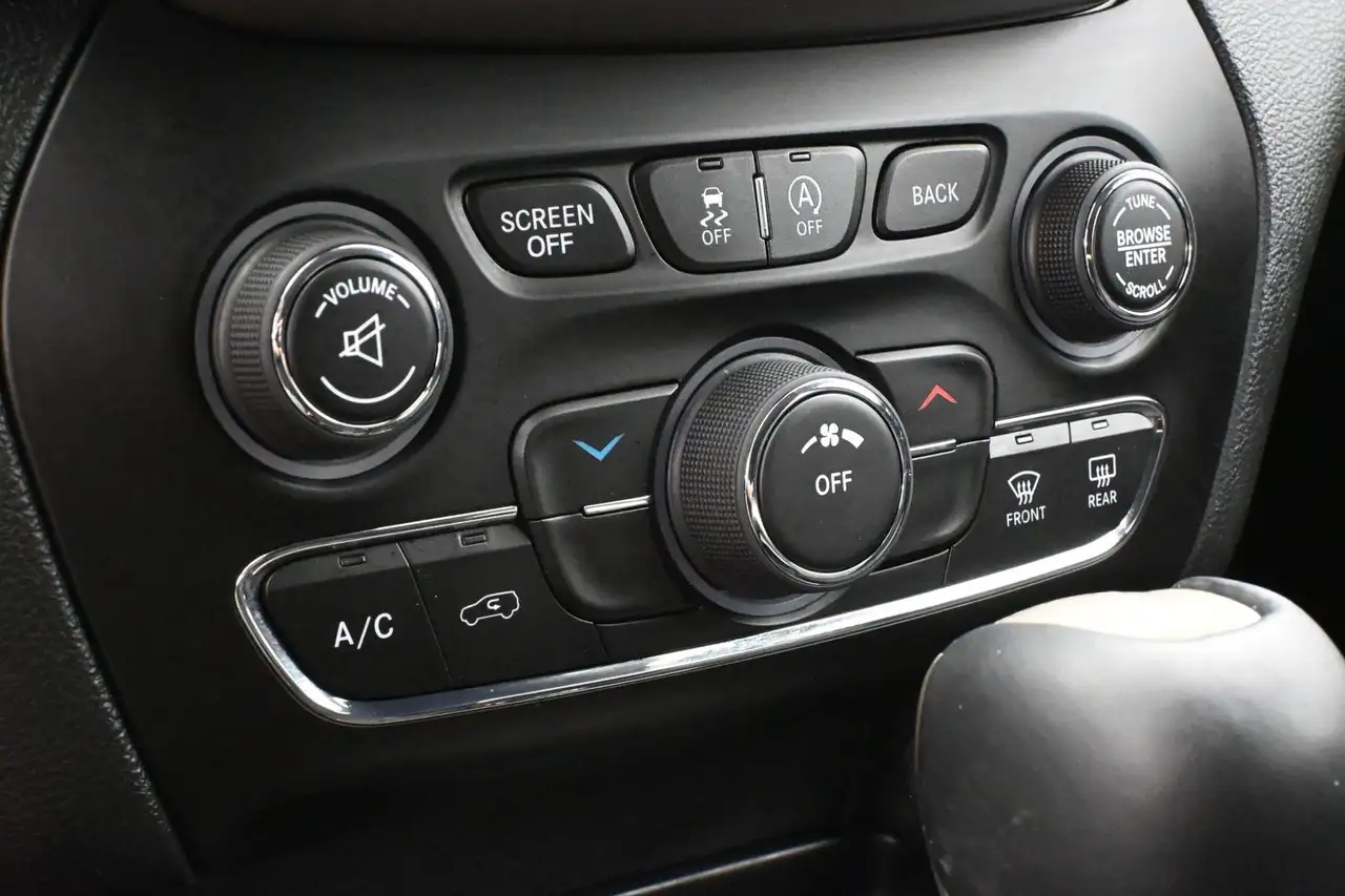 Jeep Cherokee fotografie Jeep Cherokee