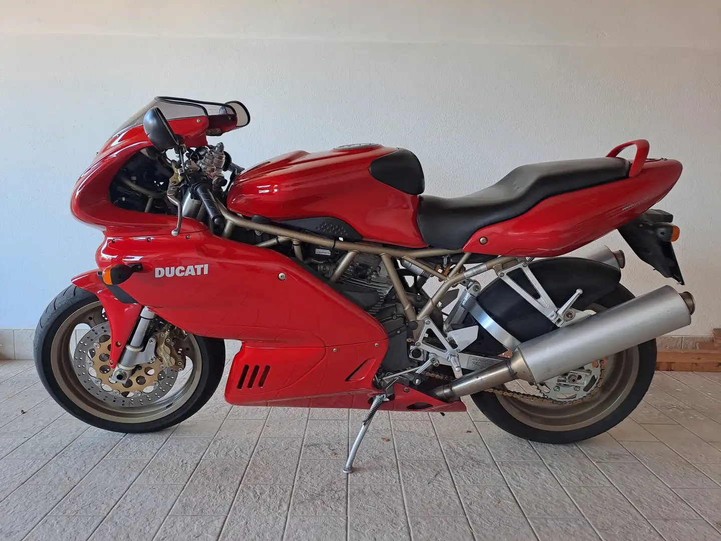 Ducati 900 SS Rosso - 1
