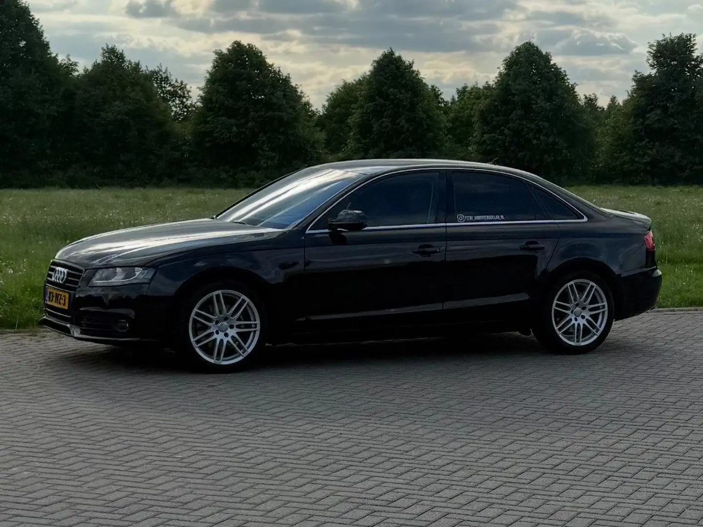 Audi A4 A4 1.8 TFSI Pro L. bns Zwart - 2