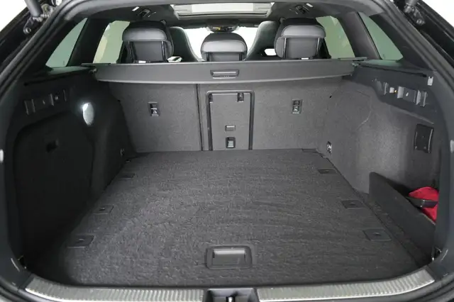 Volkswagen Passat view 7