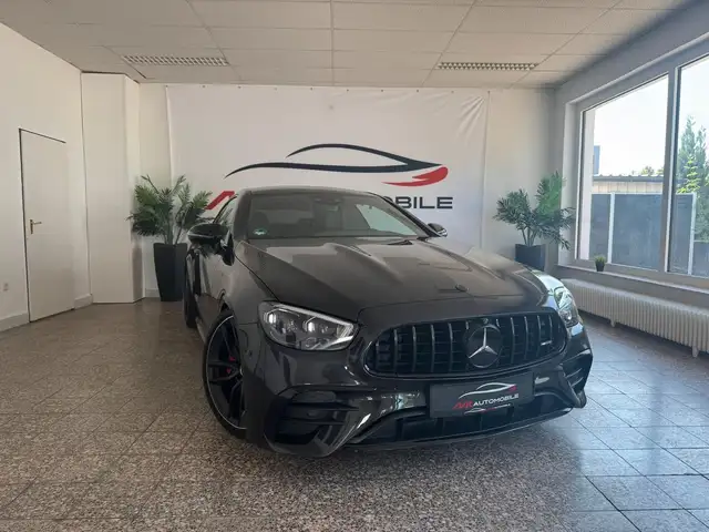 Mercedes-Benz E 450 Coupe 4 Matic AMG Burmester Multibeam 360°